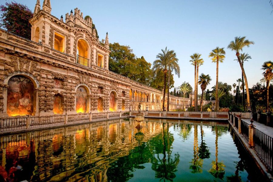 Seville: Alcazar Skip-the-Line Guided Tour with Tickets - Skipping the ticket line