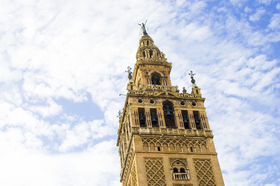 Seville Cathedral and Giralda Tower Guided Tour and Tickets - What you see inside Seville Cathedral