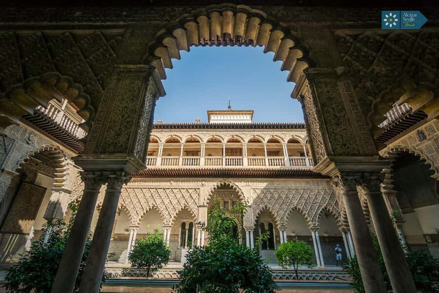 Seville: Cathedral, Giralda, and Royal Alcázar Guided Tour - Key points to know before booking