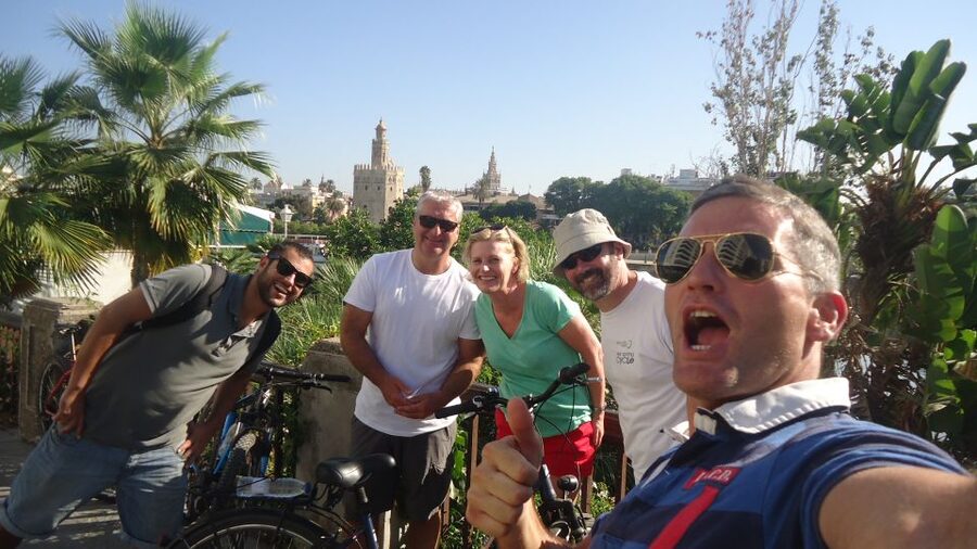 Seville: Highlights City Bike Tour - What the three-hour pace feels like