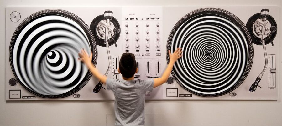 Seville: Museum of Illusions Entry Ticket - The vortex tunnel and the trouble with balance