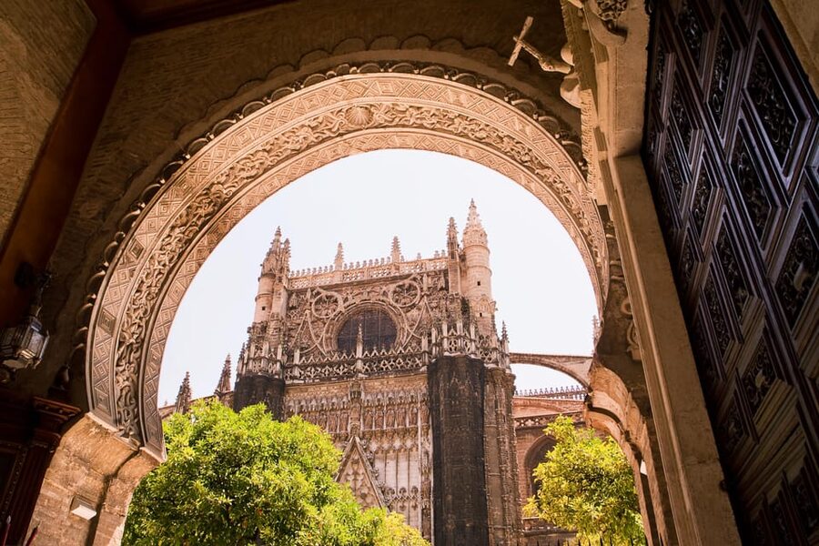 Seville: Priority Access Cathedral & Giralda Tour - Christopher Columbus’s tomb