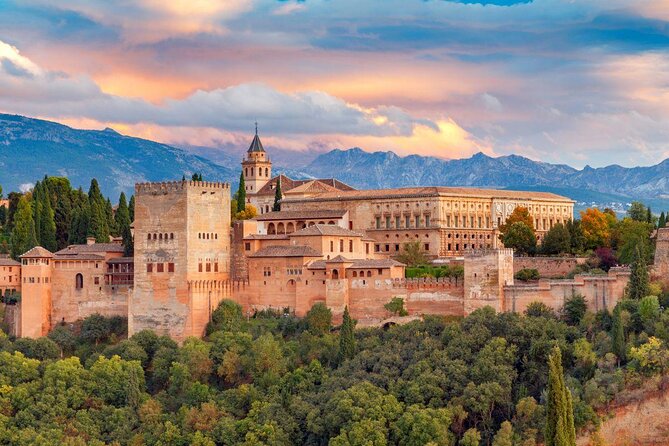 Skip The Line Alhambra and Generalife Guided Tour - Key points to know before booking