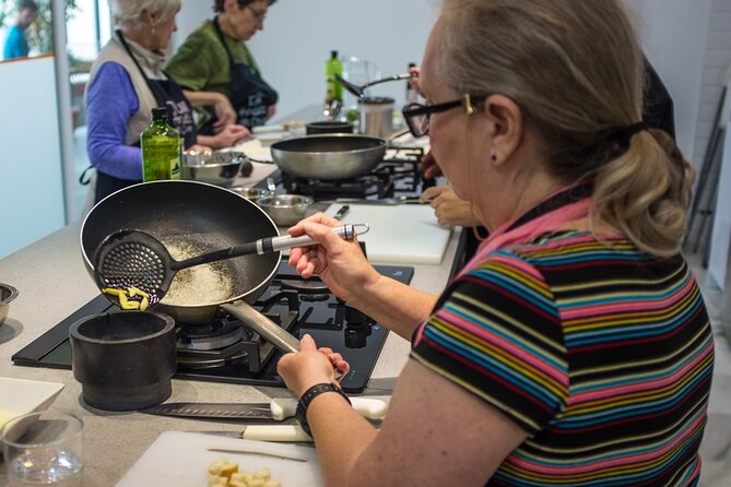 Spanish Cooking Class & Triana Market Tour in Sevilla - Should you book it?