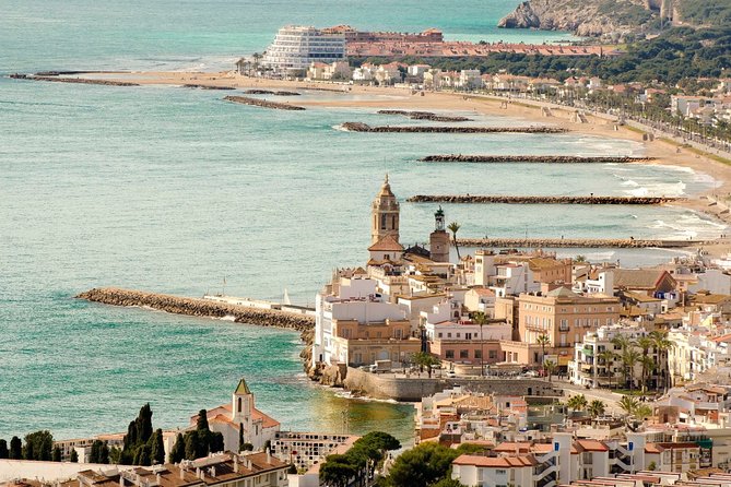 Tarragona and Sitges Tour with Small Group and Hotel Pick Up - The amphitheater and Roman circus