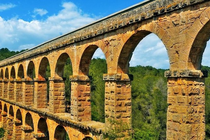 Tarragona and Sitges Tour with Small Group and Hotel Pick Up - Sitges, from fishing town to stylish resort
