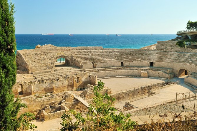 Tarragona and Sitges Tour with Small Group and Hotel Pick Up - Guides, pace, and the small-group advantage