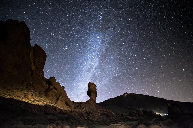 Teide by Night: Sunset & Stargazing with Telescopes Experience - Stargazing with lasers and telescopes