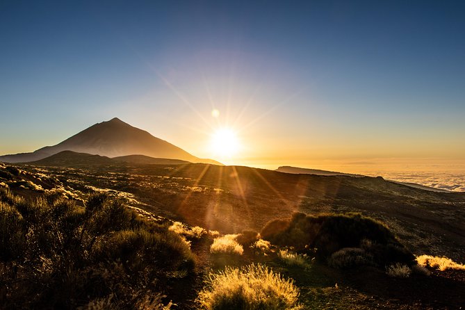 Teide by Night: Sunset & Stargazing with Telescopes Experience - Sunset over the sea of clouds
