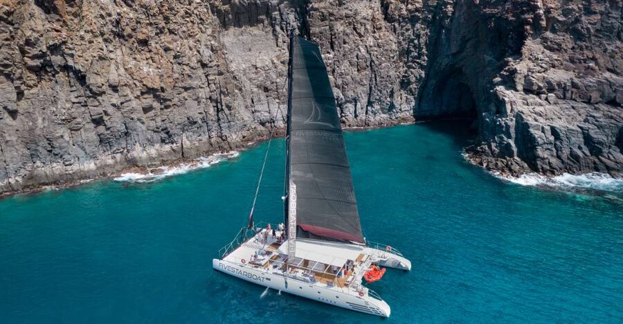 Tenerife: Catamaran Cruise with Brunch and Unlimited Drinks - Brunch with Canarian ingredients