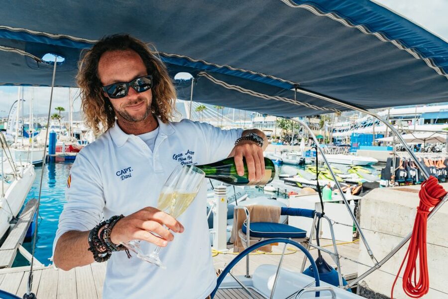 Tenerife: Whale & Dolphin Watching with Drinks and Snacks - The Captain Shapes the Experience