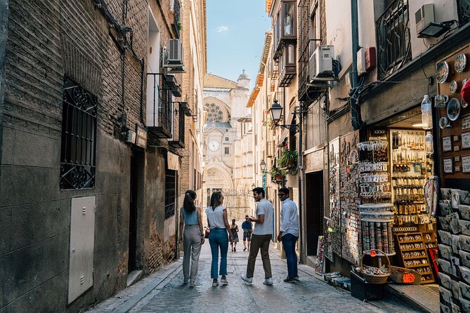 Three Cities in One Day: Segovia, Avila and Toledo from Madrid - The coach ride is part of the strategy