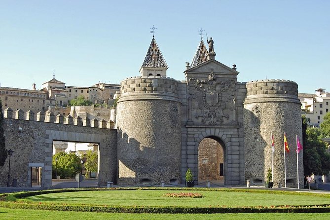 Toledo Tour from Madrid: Cathedral, Synagogue & St. Tome's Church - Inside the Cathedral of Toledo