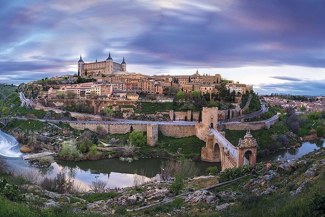 Toledo Tour from Madrid: Cathedral, Synagogue & St. Tome's Church - Group size, audio devices, and walking pace