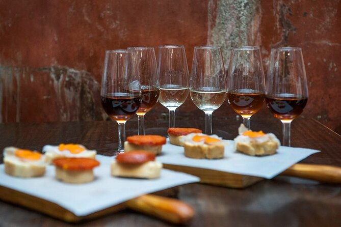 Ultimate Seville Tapas, Wine & History Small Group Tour - What the guide adds to the evening