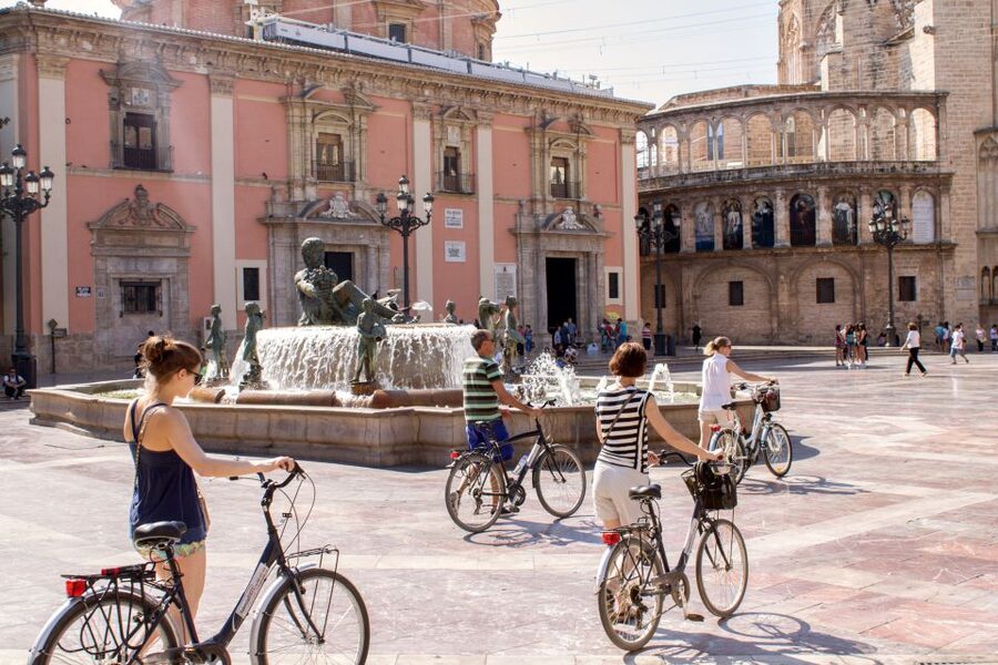 Valencia Bike Tour - Turia Gardens: A Riverbed Turned Into a City Park