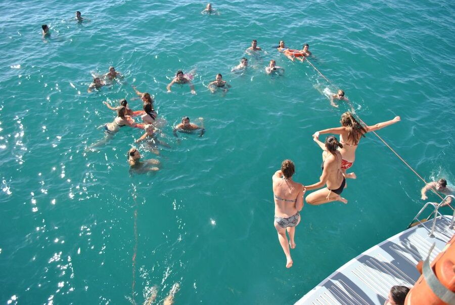 Valencia: Catamaran Cruise, Paella Lunch and Swim Stop - What the 2.5-Hour Valencia Catamaran Trip Is Really Like