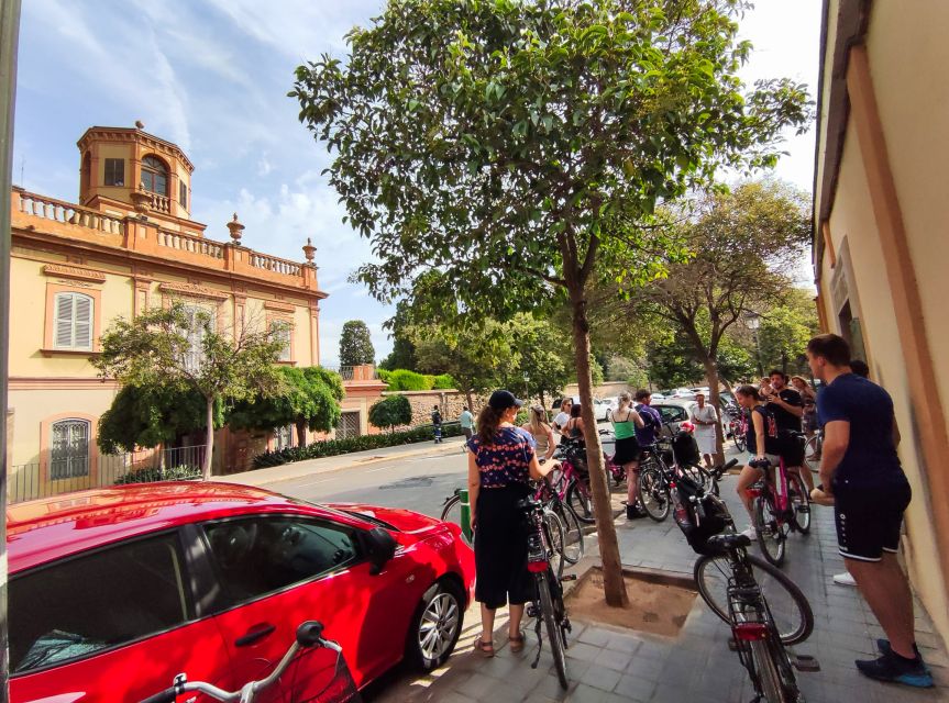 Valencia: City Highlights Guided Bike Tour - Returning over the Pont de la Mar