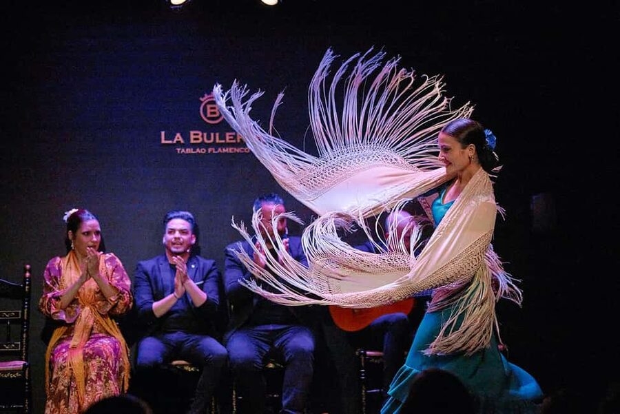 Valencia: Flamenco Show with Dinner at La Bulería - Arriving at the central Valencia venue