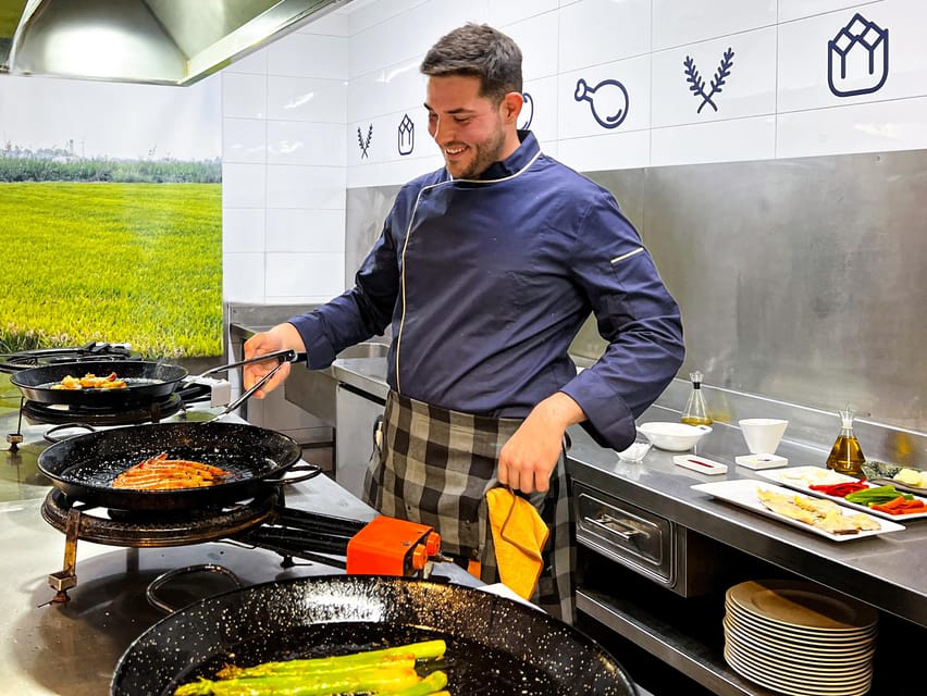 Valencia: Paella Cooking Class with Central Market Tour - How much value do you get for $82?