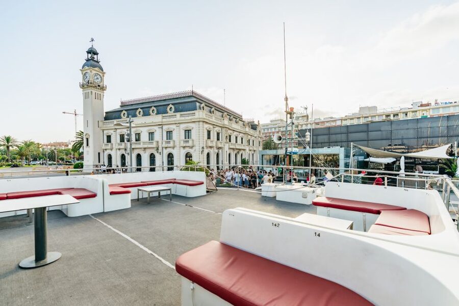 Valencia: Sunset or Daytime Catamaran Cruise with Drink - Key points before you book