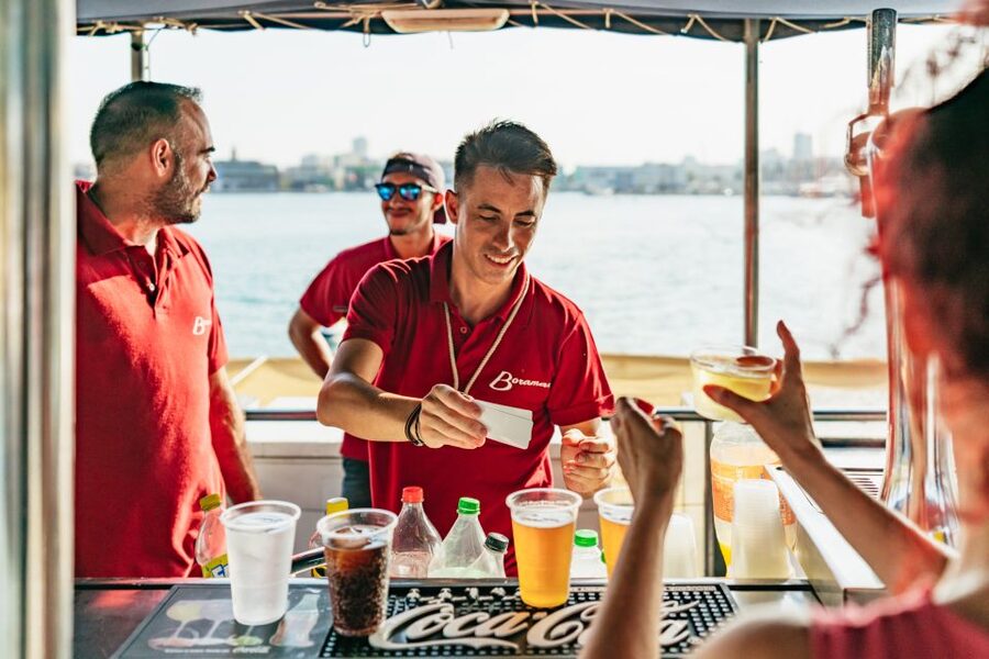 Valencia: Sunset or Daytime Catamaran Cruise with Drink - Who should book this catamaran ride?