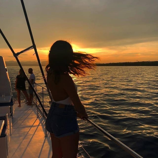 Valencia: Sunset or Daytime Catamaran Cruise with Drink - What the 50-minute to 1.5-hour cruise really includes