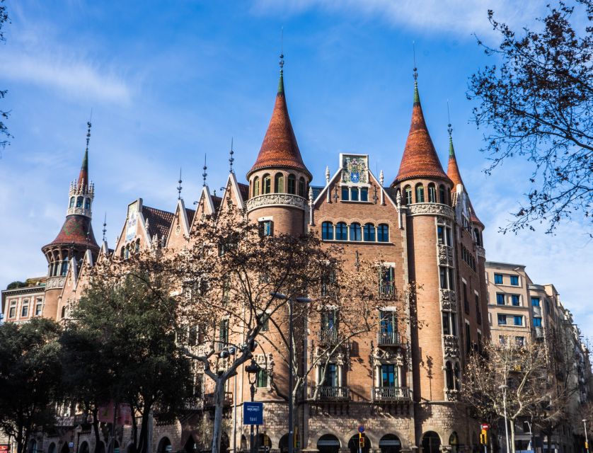 Welcome to Barcelona: Private Tour with a Local - Walking the Gothic Quarter and old Barcelona